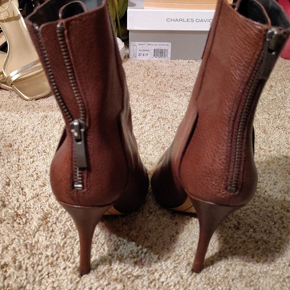 Pour La Victorie Ladies Onyx Bootie in Cognac Sz 8.5 - Picture 5 of 6